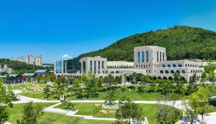 PA视讯国际教育致力于有助于老年教育变革