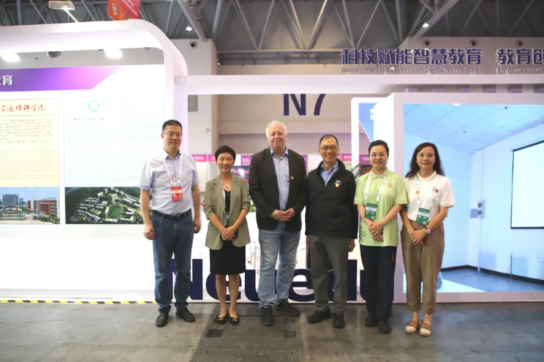 助力第二届“一带一路”国际技能大赛智能汽车软件技术表演赛顺利举办